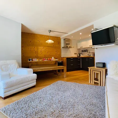 Appartement Superbe Au Coeur De Tignes, 4 Pieces, 6 Personnes, Pieds Des Pistes, Balcon, Wifi Inclus - Fr-1-641-46 *